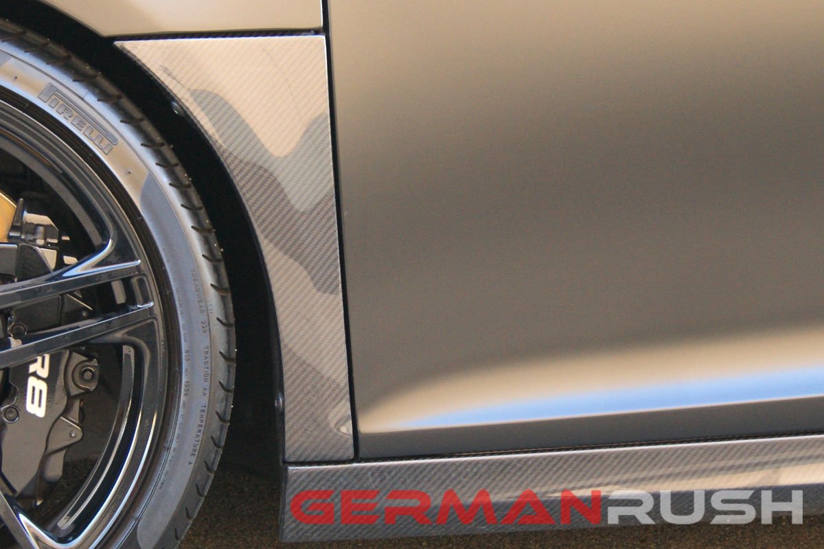 Fender Lets in Carbon Fiber for Audi R8 2007-2015