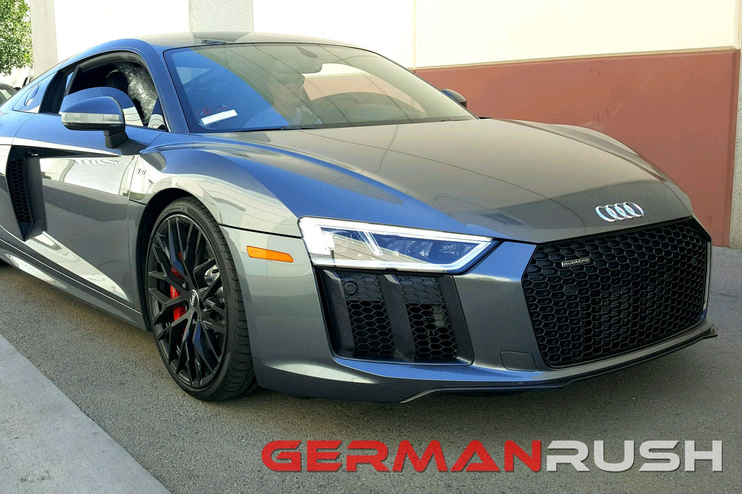 Factory Front Splitter in Carbon Fiber for the Audi R8 4S