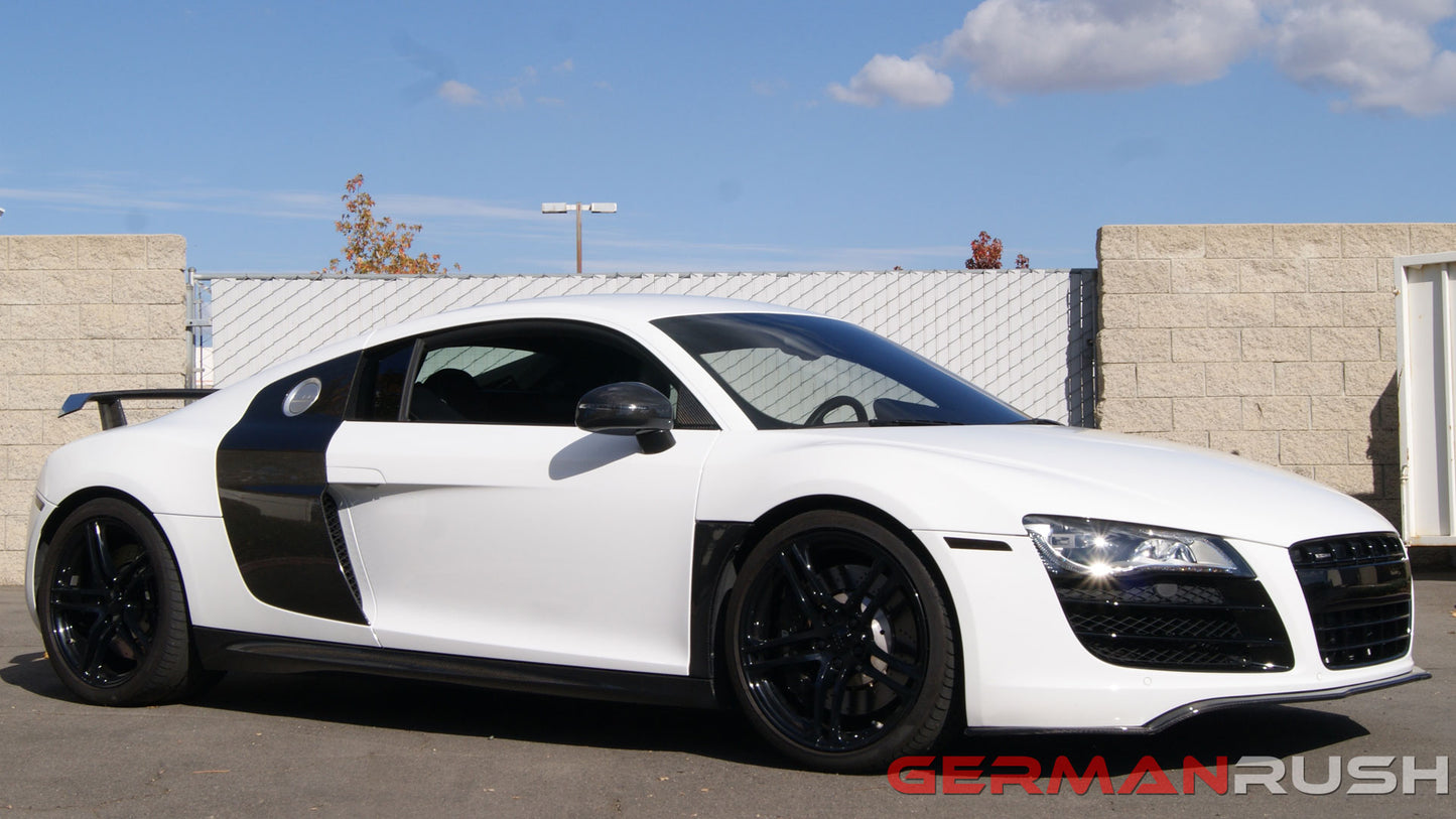 Side Skirts V10 Style for Audi R8 2007-2015 in Carbon Fiber or Fiberglass