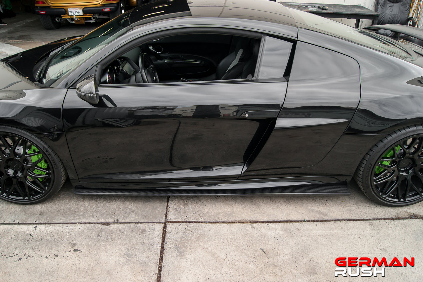 Side Splitter for Audi R8 2007-2015 in Carbon Fiber or Fiberglass