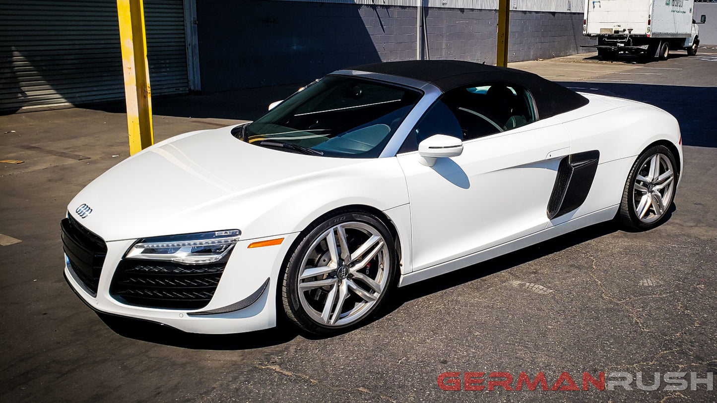 Spyder Side Blades for Audi R8 2009-2015 in Carbon Fiber