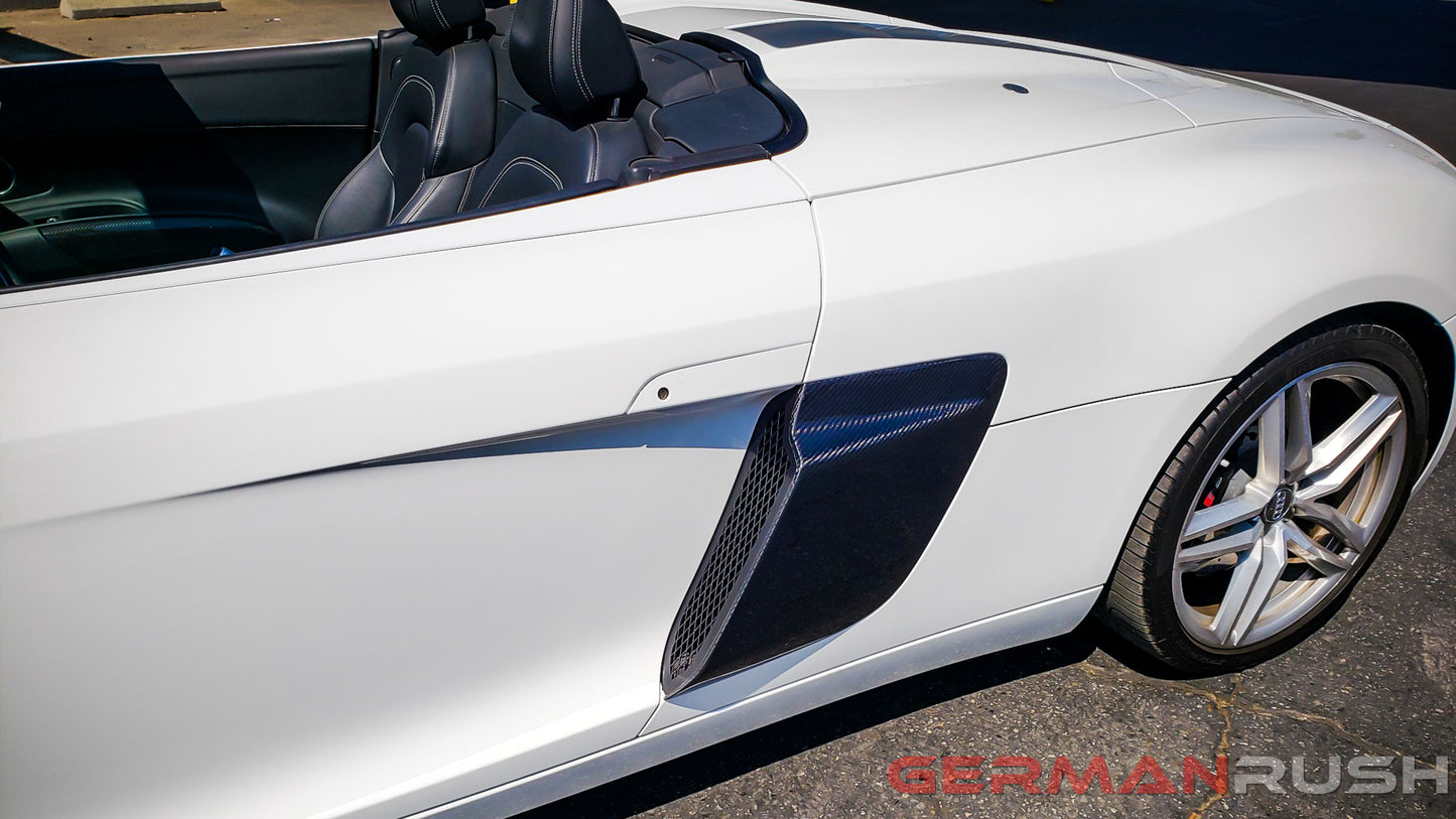 Spyder Side Blades for Audi R8 2009-2015 in Carbon Fiber