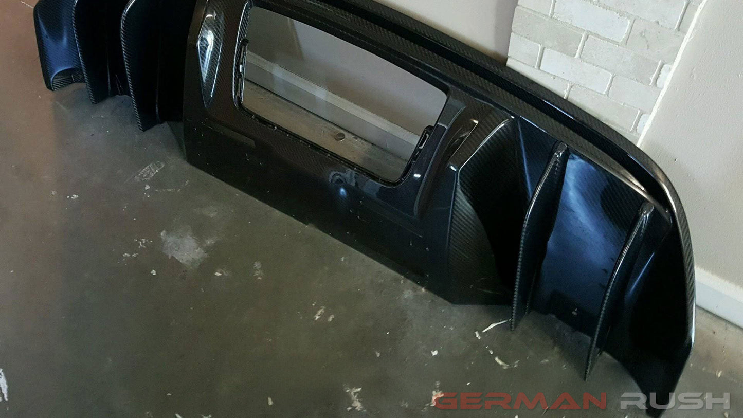 German Rush GR8CFRDFF0912
Rear Diffuser V10 Style with fins for Audi R8 2009-2012 in Carbon Fiber or Fiberglass