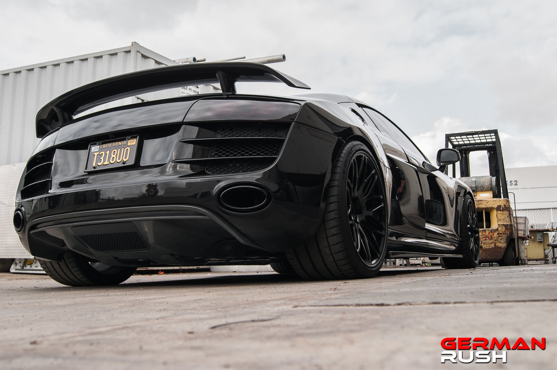 Rear Diffuser V10 Style for Audi R8 2009-2012 in Carbon Fiber or Fiber ...