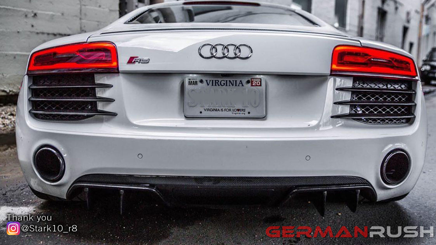 Rear Diffuser with fins V8 and V10 Style for Audi R8 Face Lift 2013-2015 in Carbon Fiber